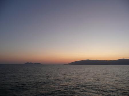 Levé de soleil sur les îles grecques...